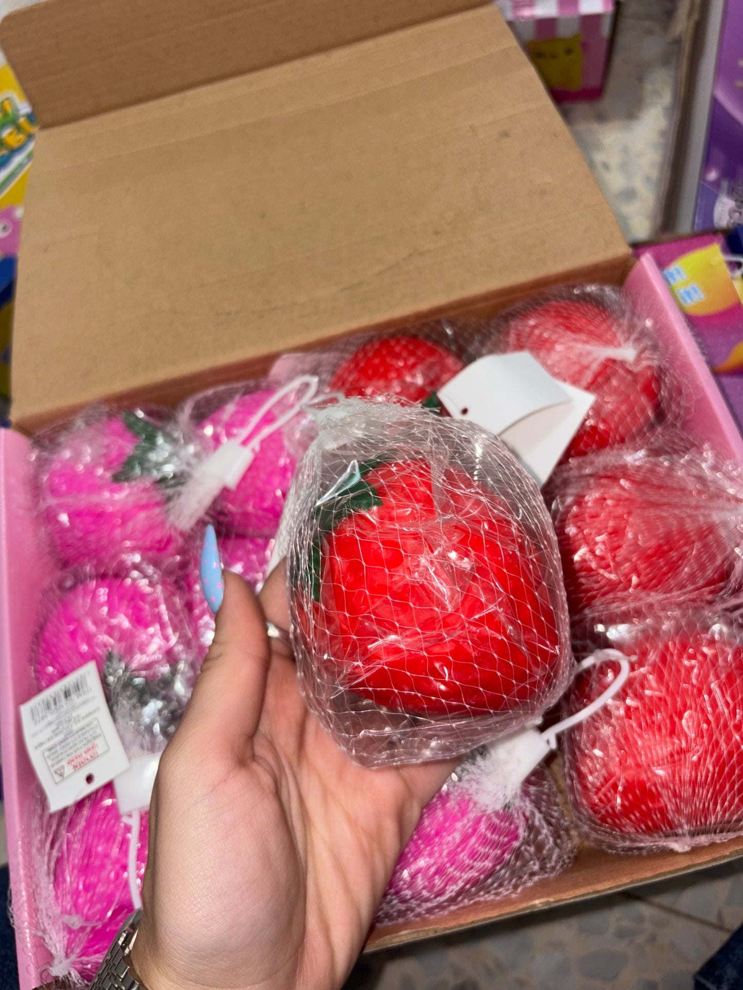 תות נידו גדול