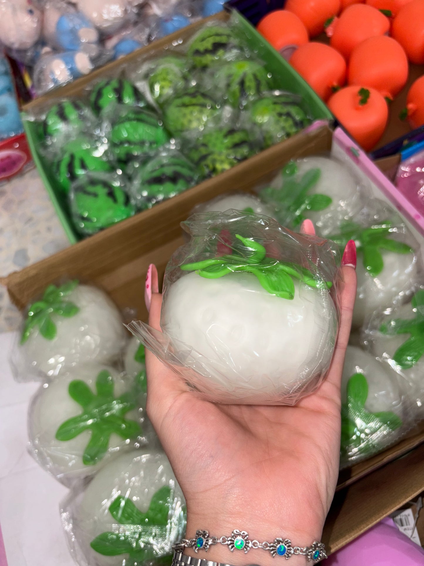 תות נידו ענק