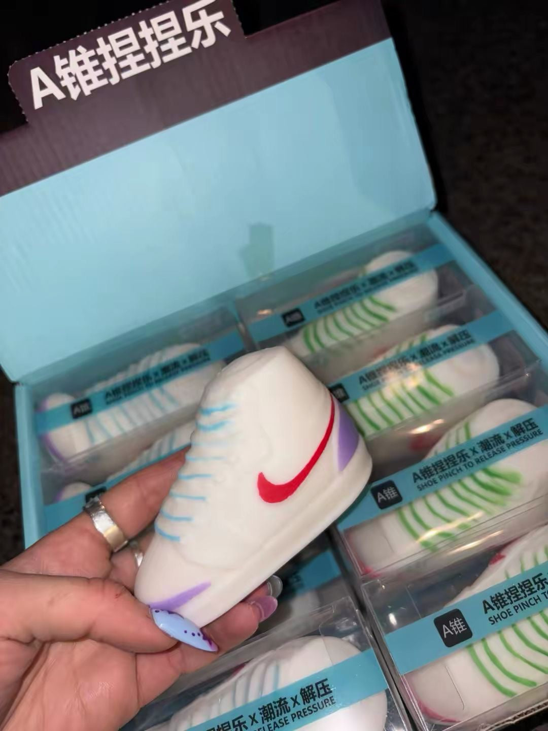 נעל נייק נידו 👟