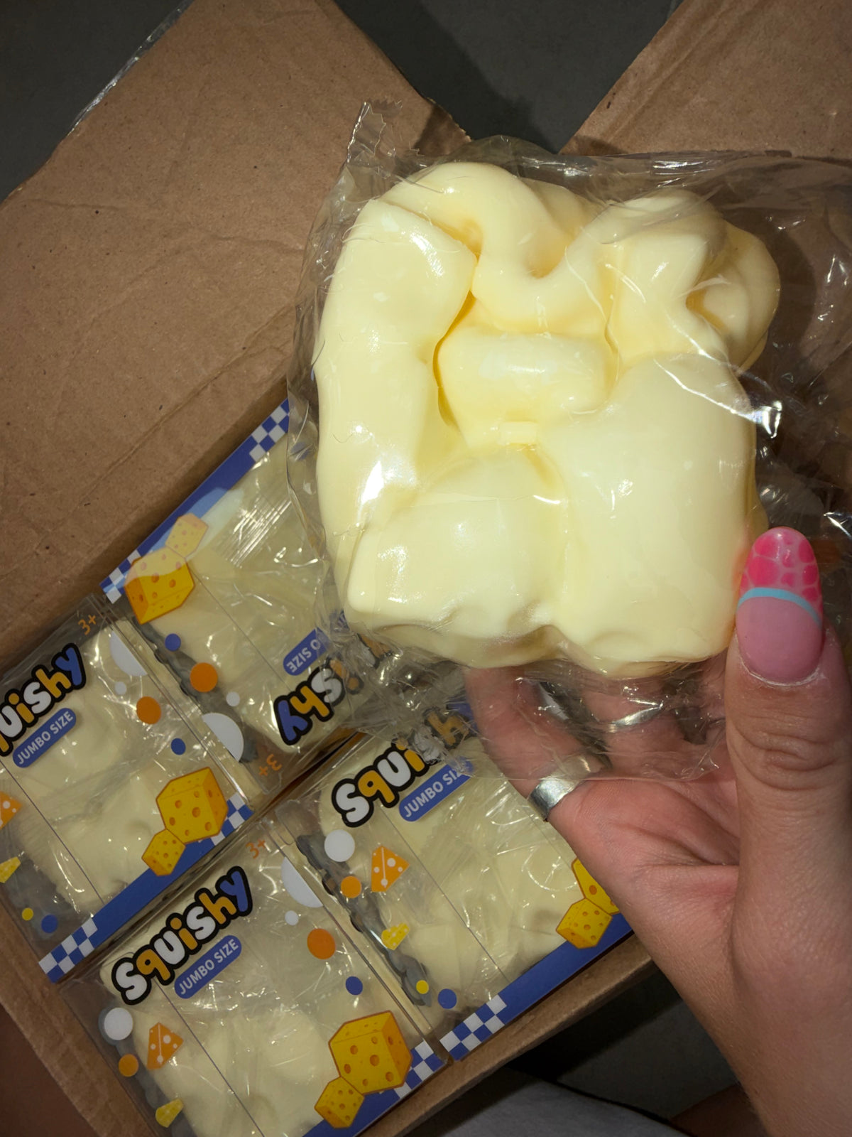 גבינה וזלין גדולה 🧀